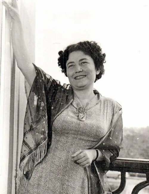 Сильве Барунаковна Капутикян: голос армянской поэзии и литературы