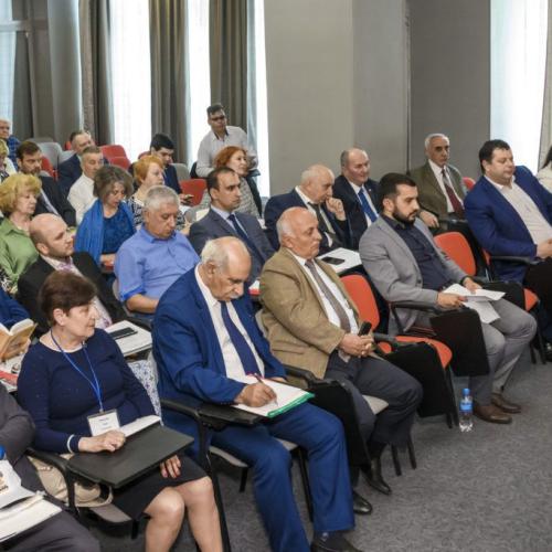 Представитель Региональной армянской культурной автономии Кубани посетил Выездной семинар в области межнациональных отношений